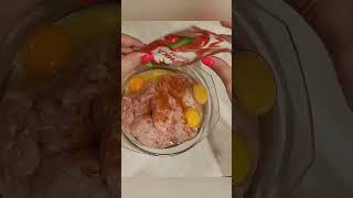 Диетические куриные оладьи без масла с йогуртовым соусом #вкусно #еда #рецепт #оладушки #безмасла