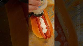 Hot Dog + Melted Cheese? Hell yeah! // Perro caliente + Queso Derretido? Claro que si!