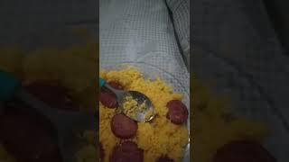 eu gostum de uma pizza de cuscus  com calabresa