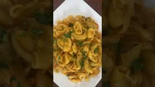 5 minutes macroni pasta recipe || pasta in pressure cooker  #shorts #gulabisadi #nighatskitchen&vlog