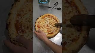 Пицца прошуто с руколой Италянское чудо готовит Армянский повар по мостерски